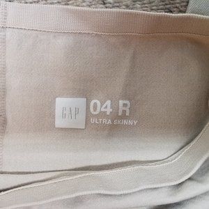 Gap skinny khaki maternity pants